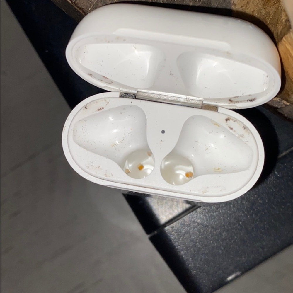 Airpod case - Picture 4 of 4